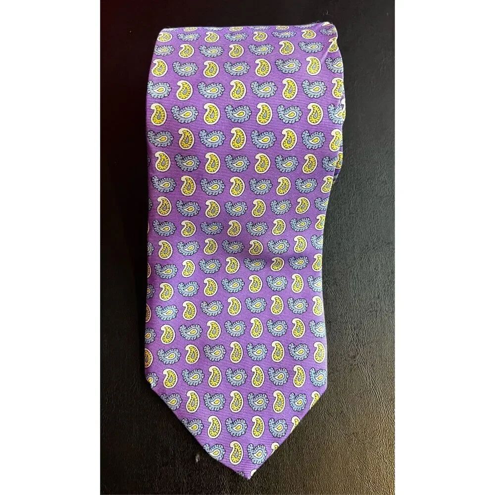 Brooks Brothers tie